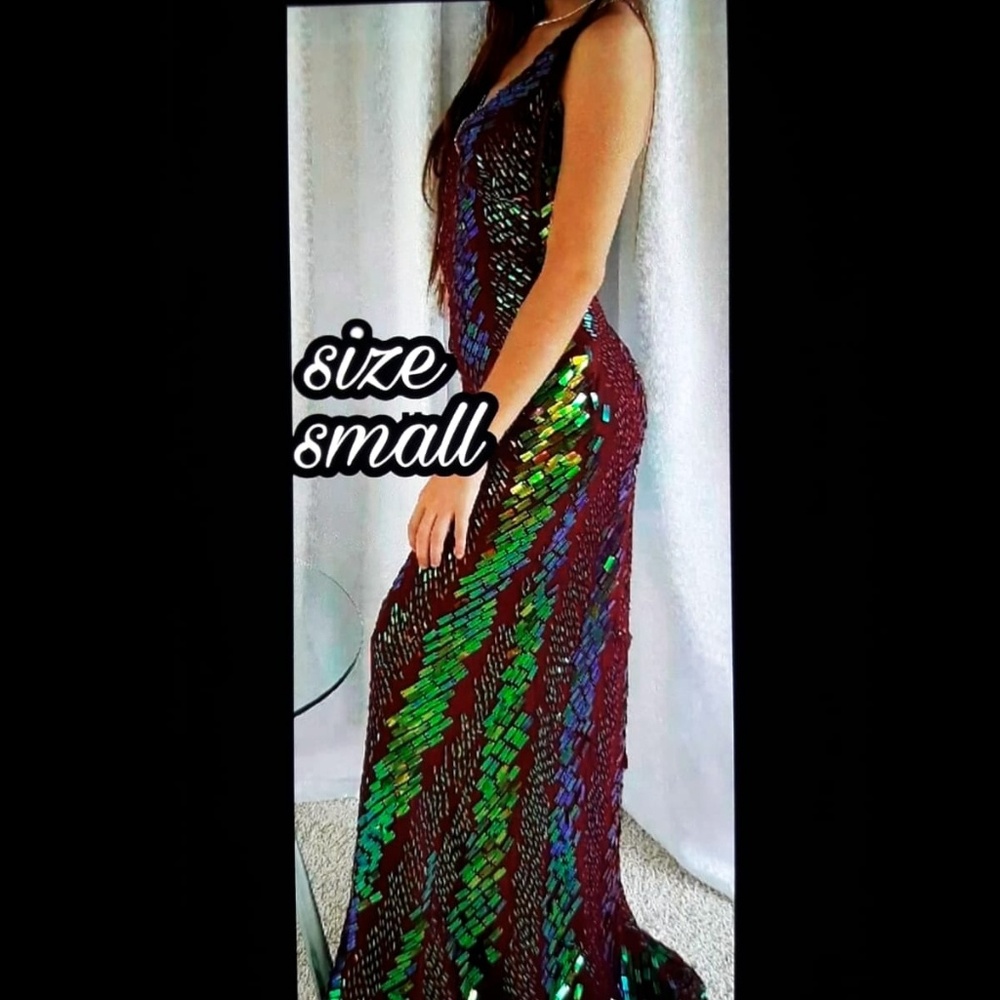 Traje elegante.
